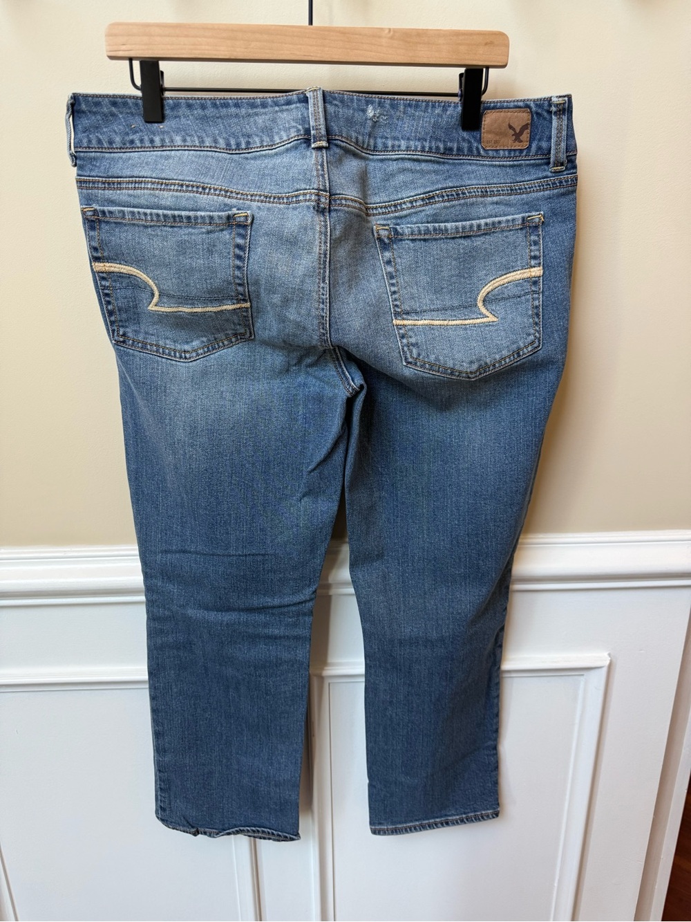 American Eagle Outfitters Distressed Cropped Blue Jeans - Picture 4 of 7